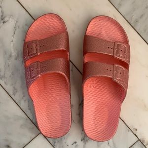 Pink Glitter Freedom Moses Sandals. Size 39/40, like new!
